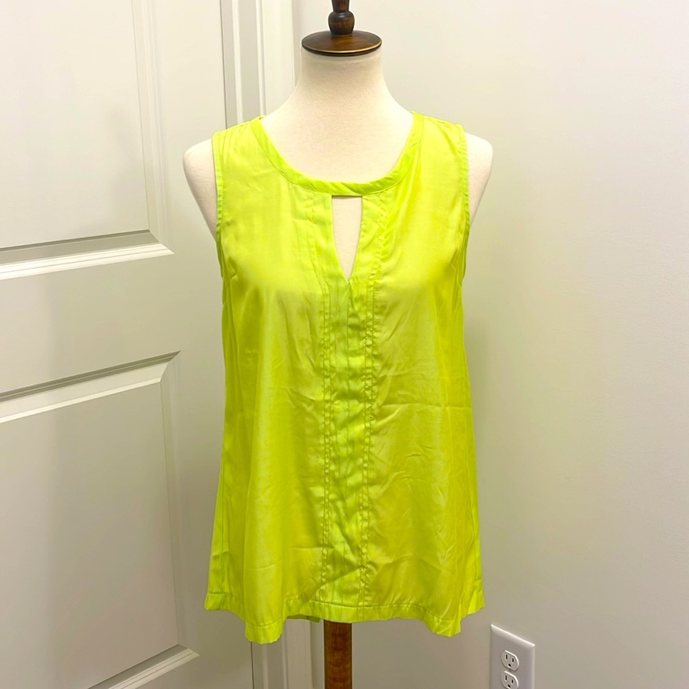 Cecico Keyhole Split Back Tank